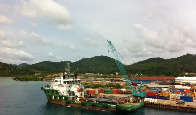 ERA BERDIKARI Offshore Vessel IMO 9630195