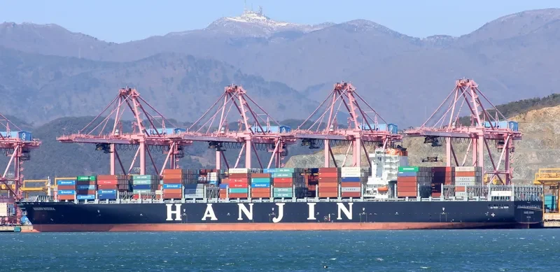 SEASPAN GANGES Container Ship IMO 9630365 photo 4
