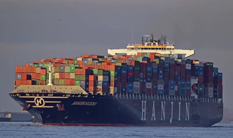 SEASPAN GANGES Container Ship IMO 9630365 photo 6