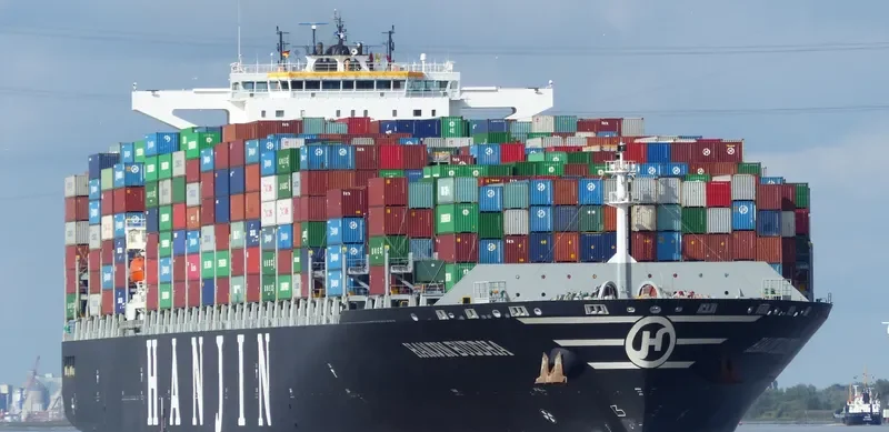 SEASPAN GANGES Container Ship IMO 9630365 photo 9