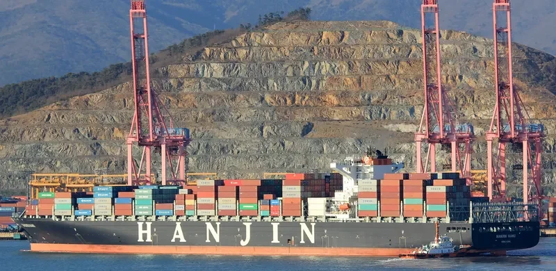 SEASPAN YANGTZE Container Ship IMO 9630389 photo 3