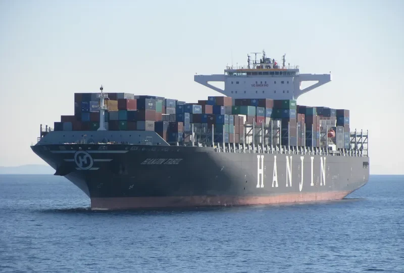 SEASPAN ZAMBEZI Container Ship IMO 9630406 photo 7