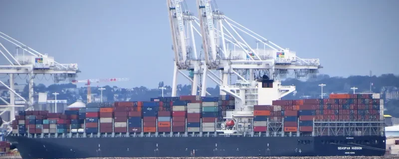 SEASPAN HUDSON Container Ship IMO 9630418 photo 10