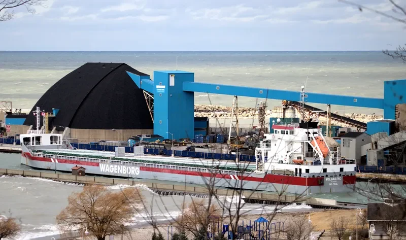 VOLGABORG Container Ship IMO 9631072