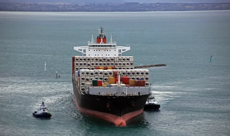 LORI Container Ship IMO 9631125 photo 3