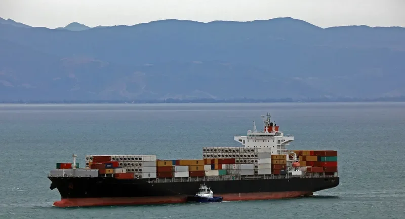LORI Container Ship IMO 9631125 photo 5