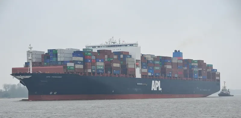 APL TEMASEK Container Ship IMO 9631955 photo 5