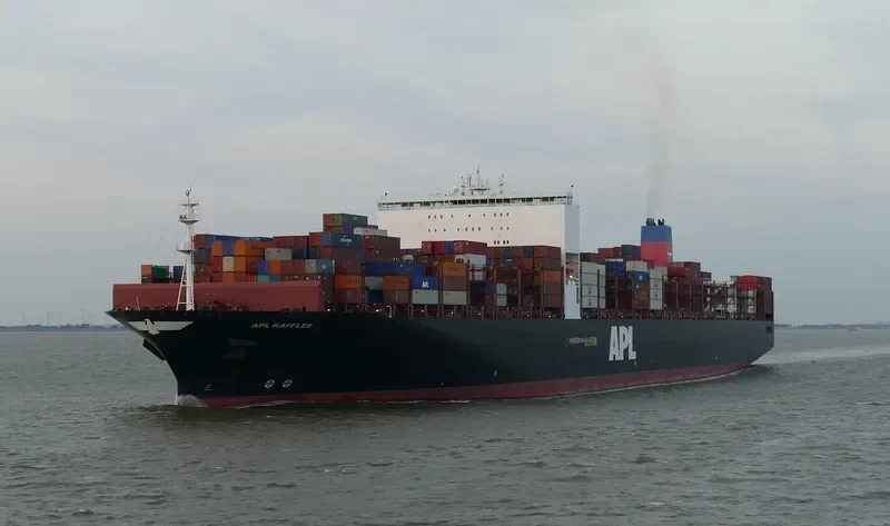 APL RAFFLES Container Ship IMO 9631979 photo 8