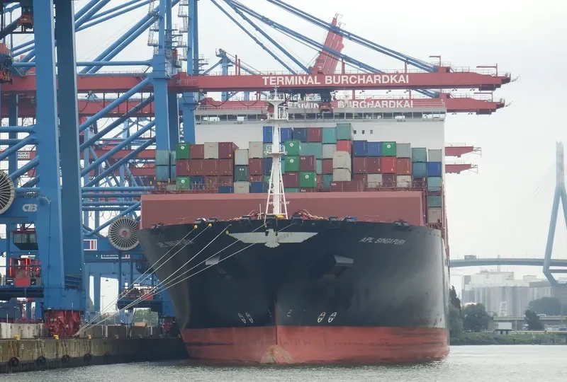 APL SINGAPURA Container Ship IMO 9632002 photo 4