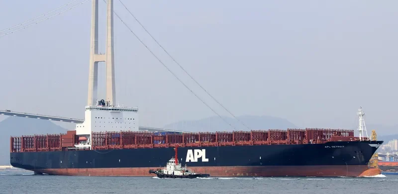 APL DETROIT Container Ship IMO 9632208 photo 4
