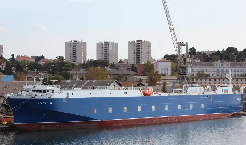 BALAKEN Ro-Ro IMO 9632363 photo 8