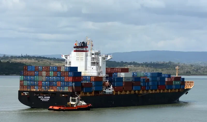 KOTA MANIS Container Ship IMO 9632741 photo 2