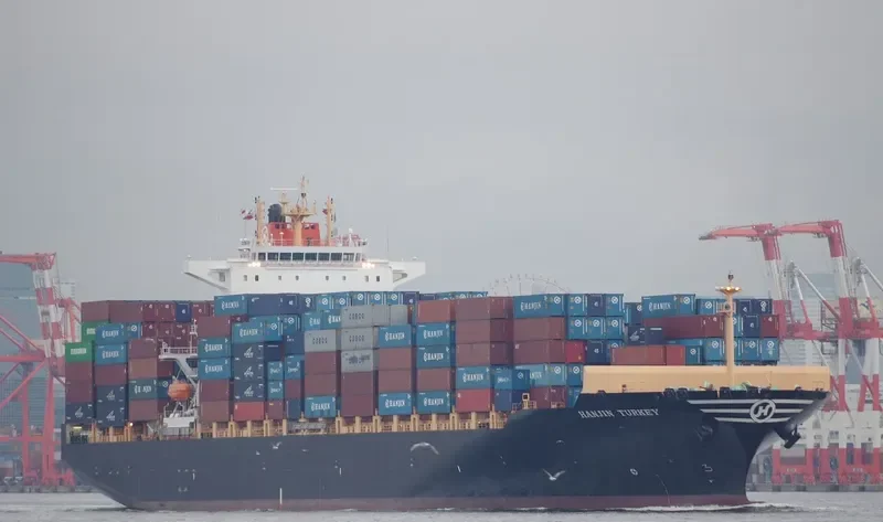 KOTA MANIS Container Ship IMO 9632741 photo 4