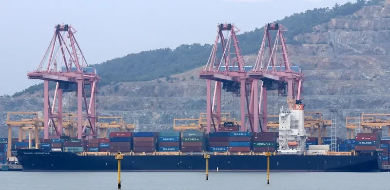 KOTA MEGAH Container Ship IMO 9632765 photo 8