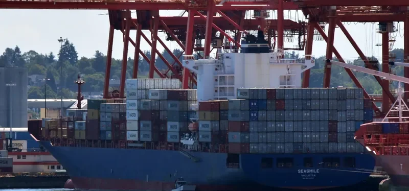 SEASMILE Container Ship IMO 9632820 photo 2