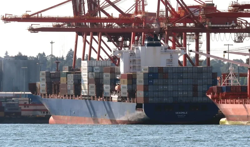 SEASMILE Container Ship IMO 9632820 photo 3