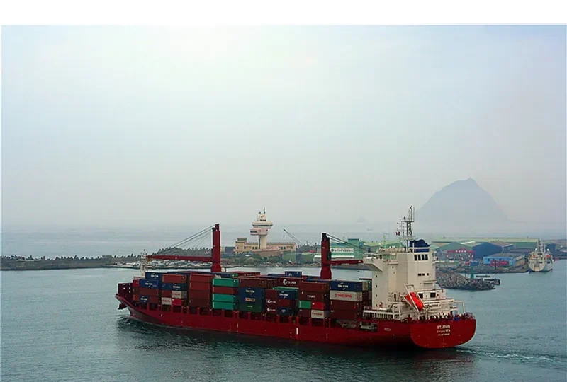 ST.JOHN Container Ship IMO 9634646 photo 2