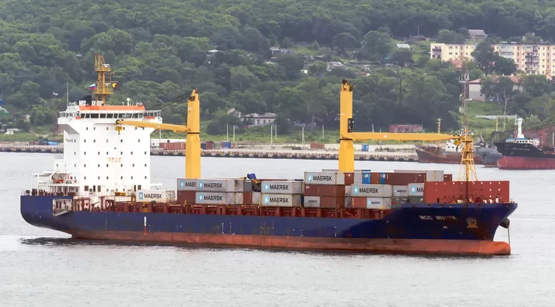 OLIVIA Container Ship IMO 9634672 photo 2