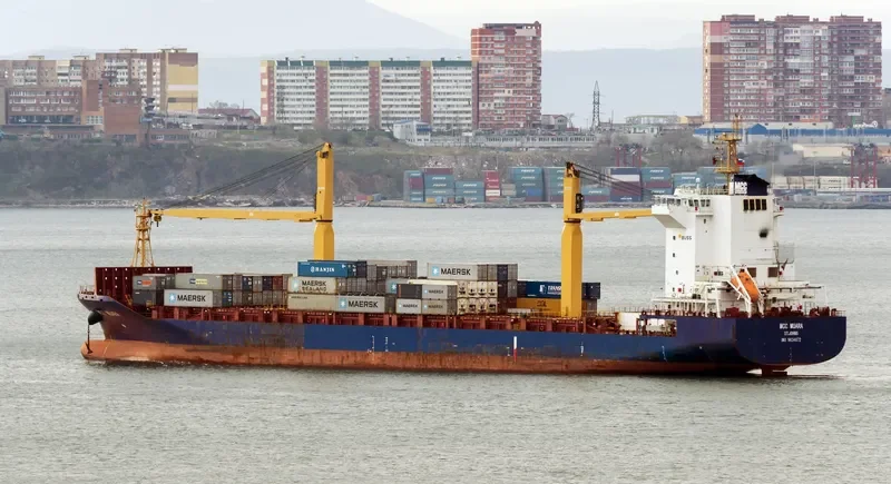 OLIVIA Container Ship IMO 9634672 photo 3