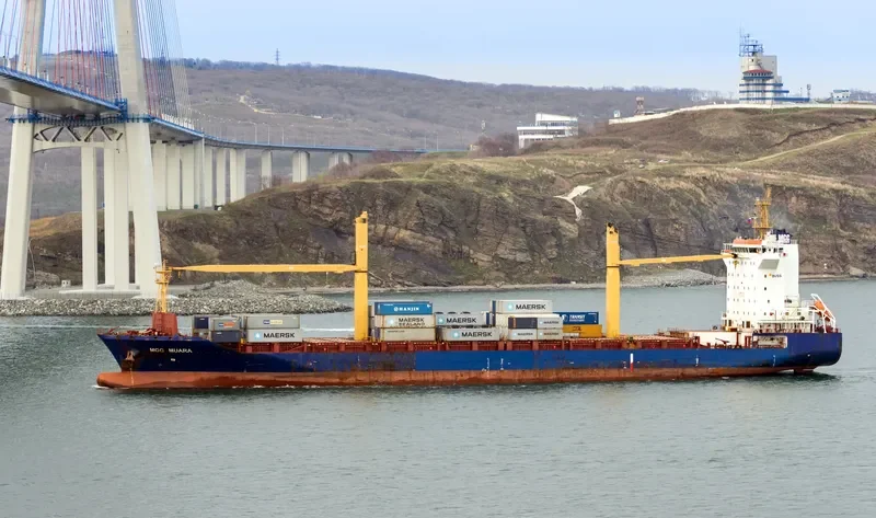 OLIVIA Container Ship IMO 9634672 photo 4