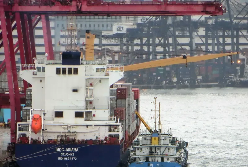 OLIVIA Container Ship IMO 9634672 photo 10