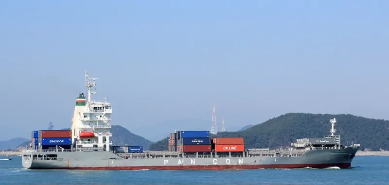 PANCON SUCCESS Container Ship IMO 9635420 photo 4