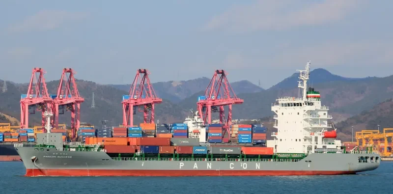 PANCON SUCCESS Container Ship IMO 9635420 photo 9