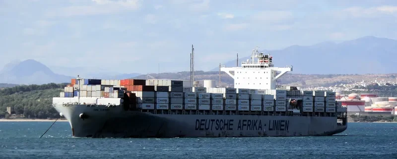 SFL MAUI Container Ship IMO 9635688 photo 3