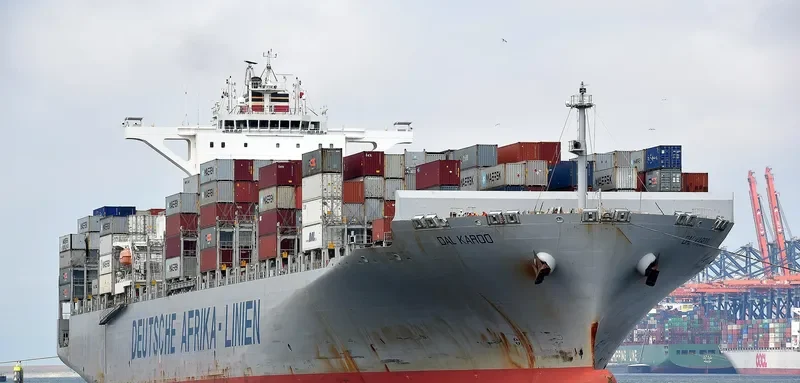 SFL MAUI Container Ship IMO 9635688 photo 6
