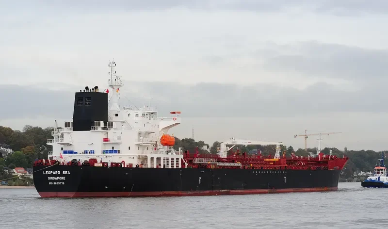 LEOPARD SEA Tanker IMO 9635779 photo 7