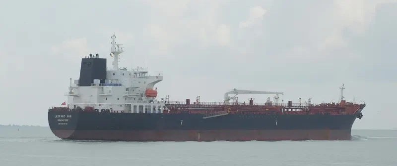 VALLE SOLE Tanker IMO 9635781 photo 6