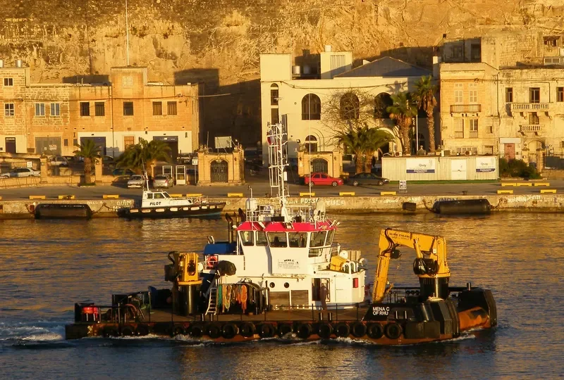 MENA C OF RHU Offshore Vessel IMO 9636125 photo 6