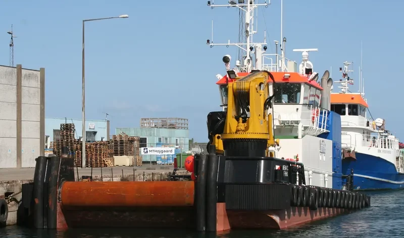MENA C OF RHU Offshore Vessel IMO 9636125 photo 8