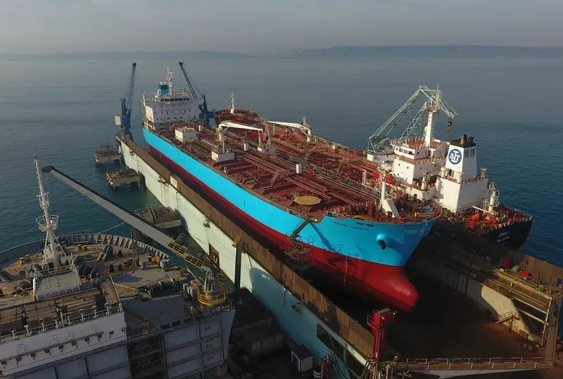 MAERSK ADRIATIC Tanker IMO 9636632 photo 3