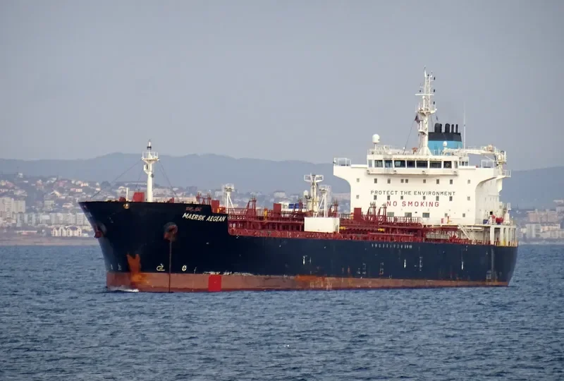 MAERSK AEGEAN Tanker IMO 9636644 photo 2
