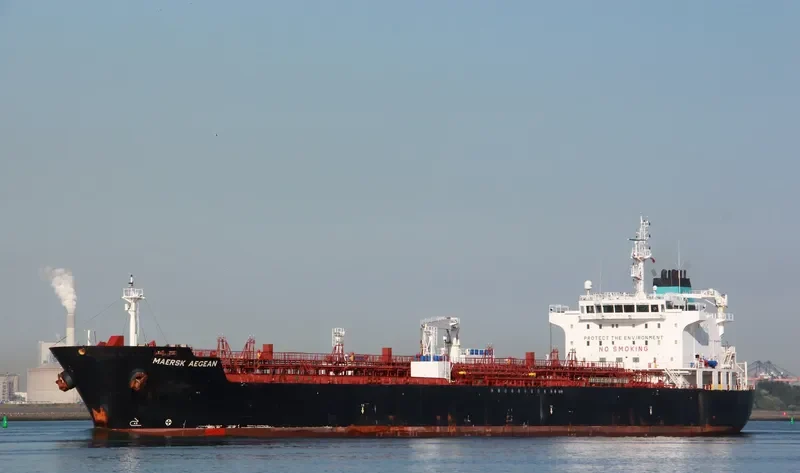 MAERSK AEGEAN Tanker IMO 9636644 photo 6