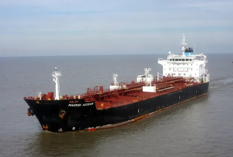 MAERSK AEGEAN Tanker IMO 9636644 photo 8