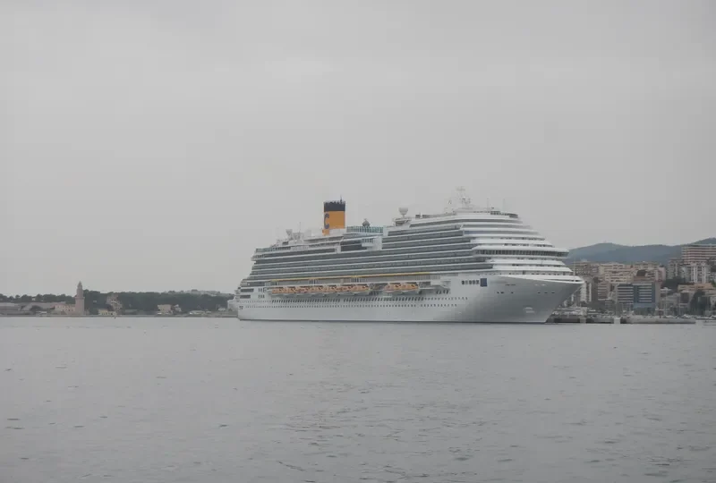 COSTA DIADEMA Passenger Ship IMO 9636888 photo 5