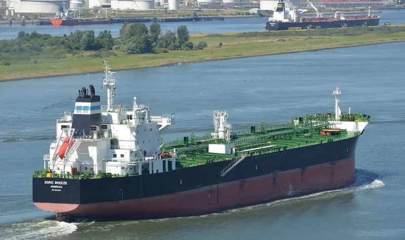 DORIC BREEZE Tanker IMO 9637129 photo 3
