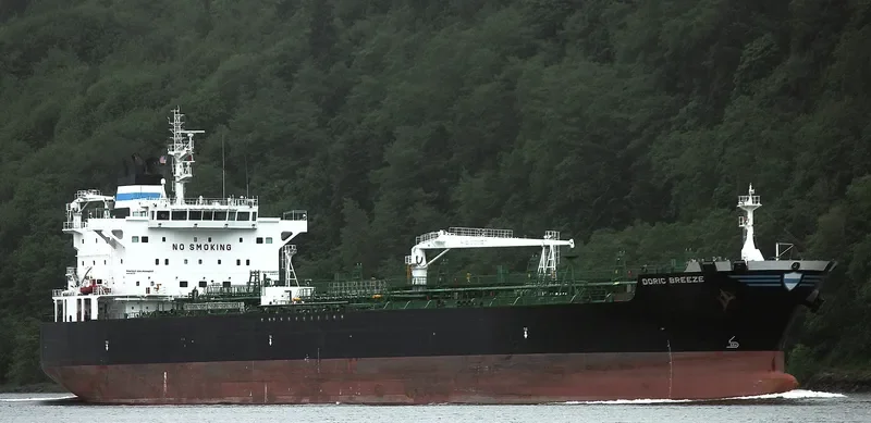 DORIC BREEZE Tanker IMO 9637129 photo 6