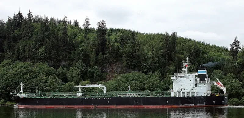 DORIC BREEZE Tanker IMO 9637129 photo 8