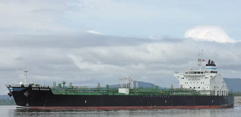 DORIC BREEZE Tanker IMO 9637129 photo 9