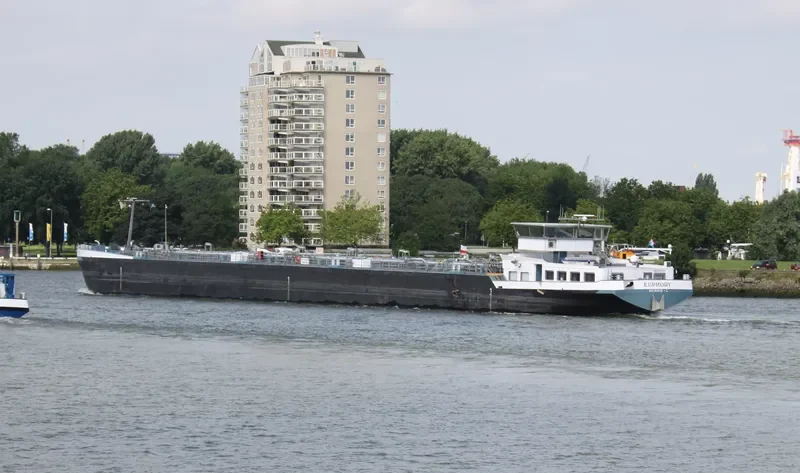 EUPHORY Tanker IMO 9637179 photo 2