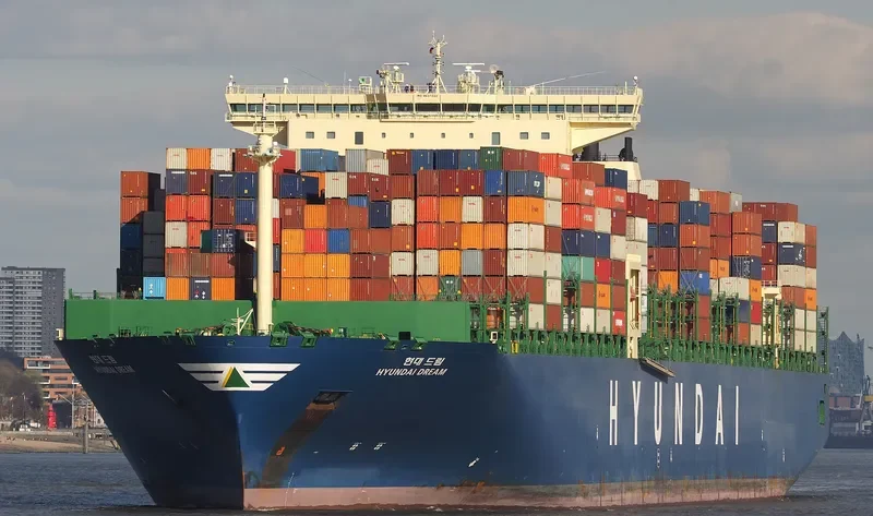 HYUNDAI DREAM Container Ship IMO 9637222