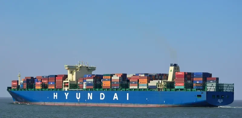 HYUNDAI HOPE Container Ship IMO 9637234 photo 9