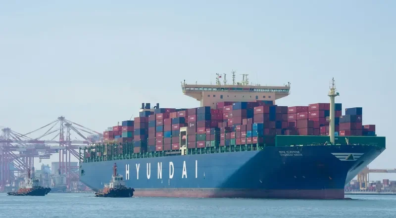 HYUNDAI DRIVE Container Ship IMO 9637246 photo 3