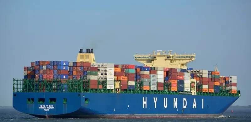HYUNDAI VICTORY Container Ship IMO 9637258 photo 9