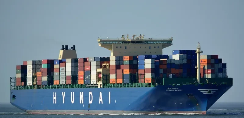 HYUNDAI VICTORY Container Ship IMO 9637258 photo 10