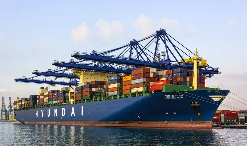 HYUNDAI PRIDE Container Ship IMO 9637260 photo 4