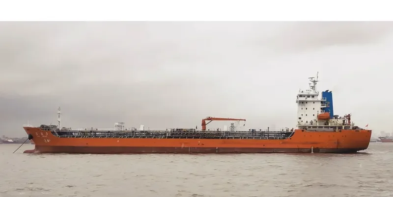 WEALTHY LOYAL Tanker IMO 9637650 photo 3